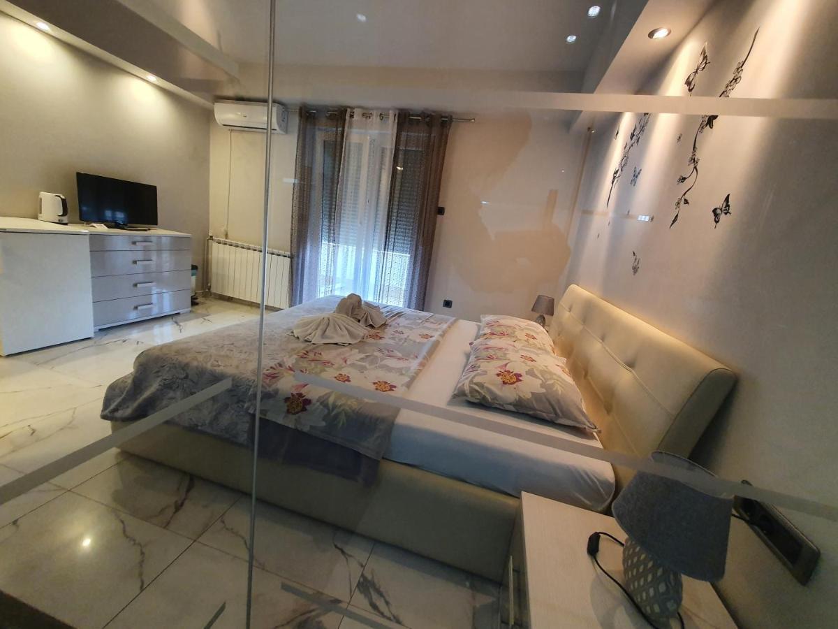 Apartments & Rooms Krk クルク エクステリア 写真