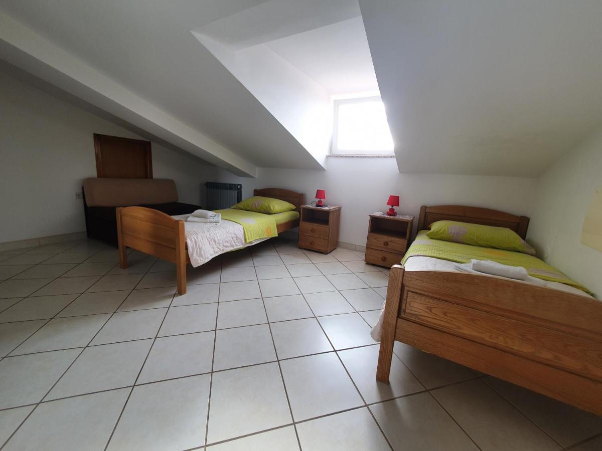 Apartments & Rooms Krk クルク エクステリア 写真