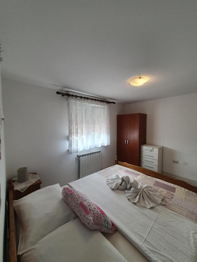 Apartments & Rooms Krk クルク エクステリア 写真