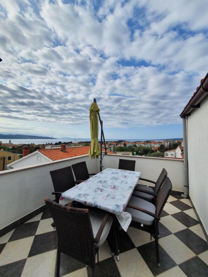 Apartments & Rooms Krk クルク エクステリア 写真