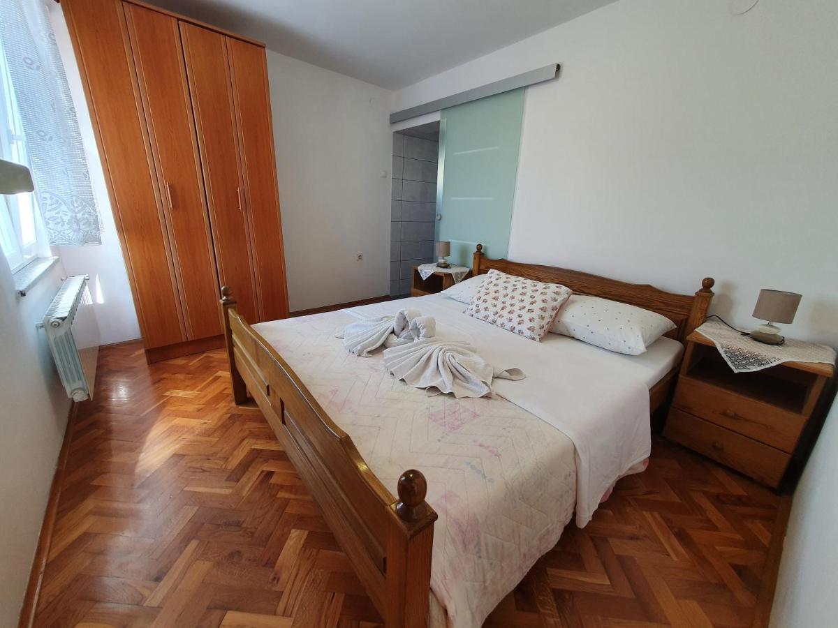 Apartments & Rooms Krk クルク エクステリア 写真